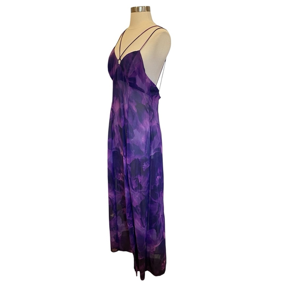 Runaway The Label Calista Maxi Dress In Purple - Picture 5 of 13